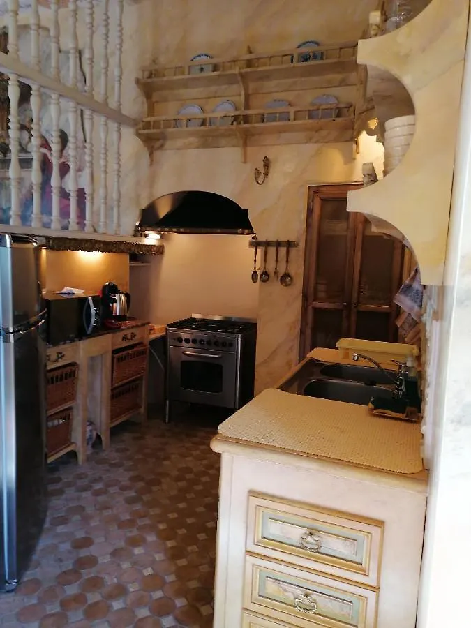 Chateau De Mauriac Senouillac Отель типа 