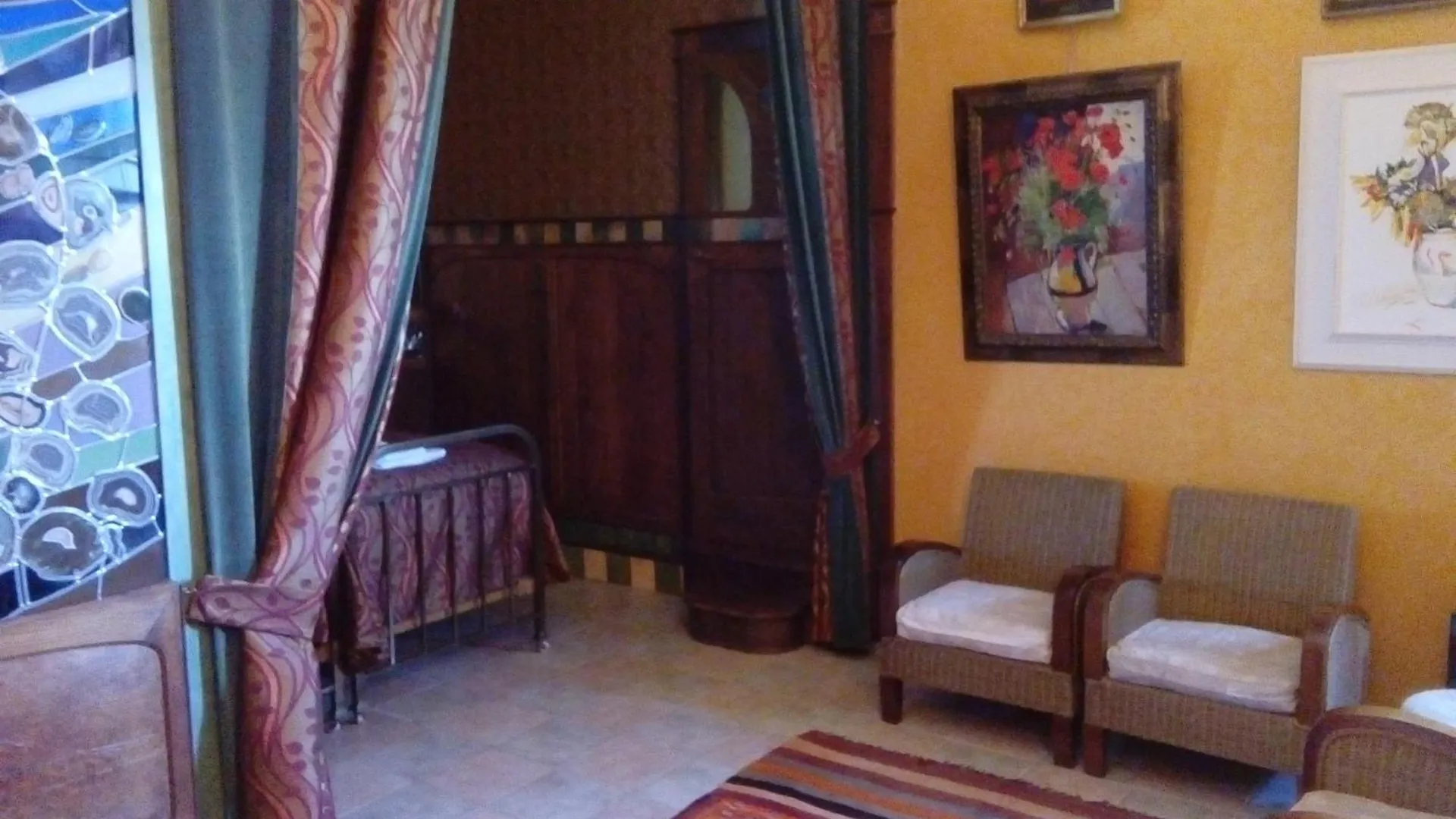 Chateau De Mauriac Senouillac 4*,  France